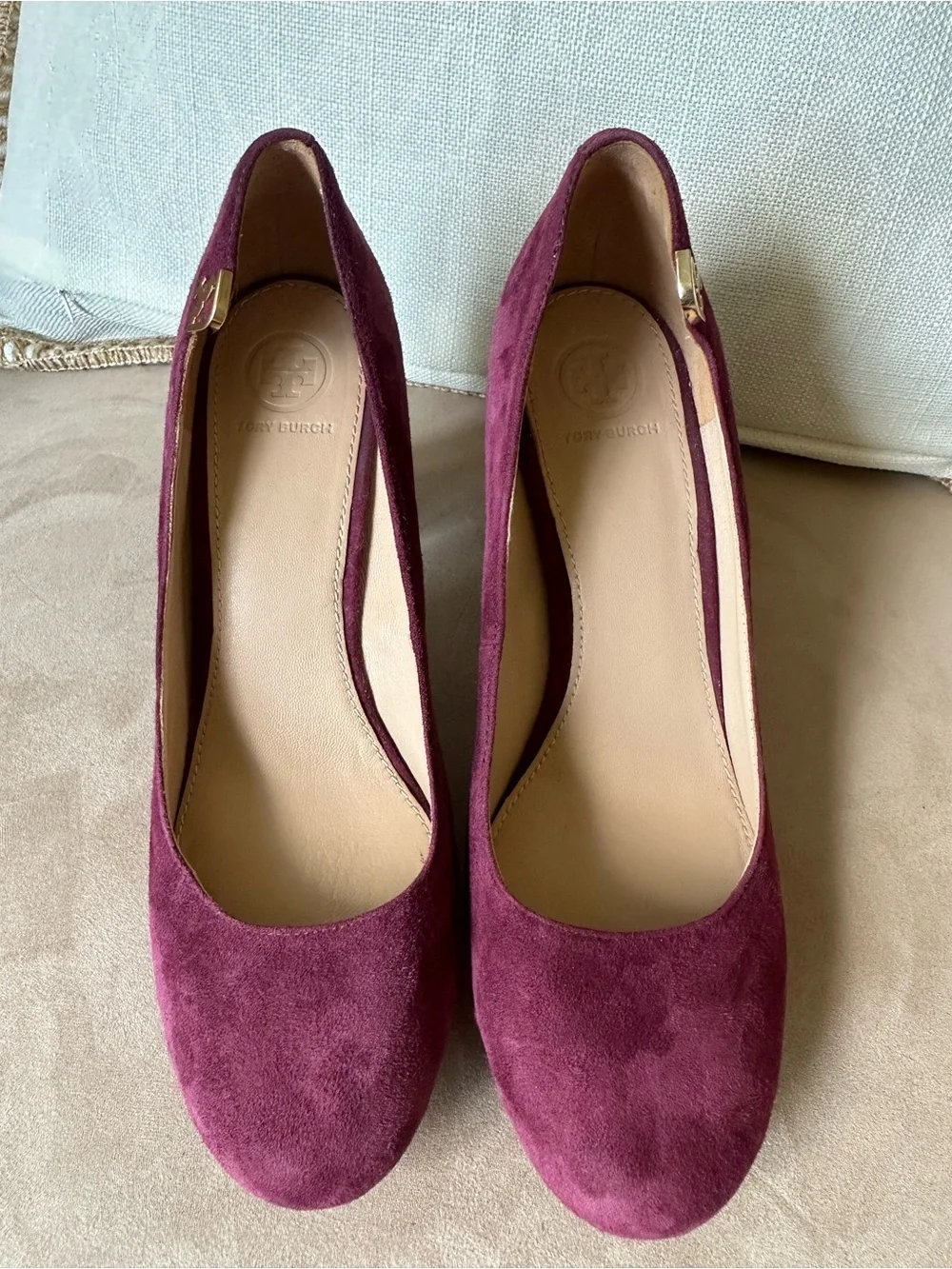 Tory Burch Elizabeth Round-Toe 85MM Pump Port Plum Heel size 8.5